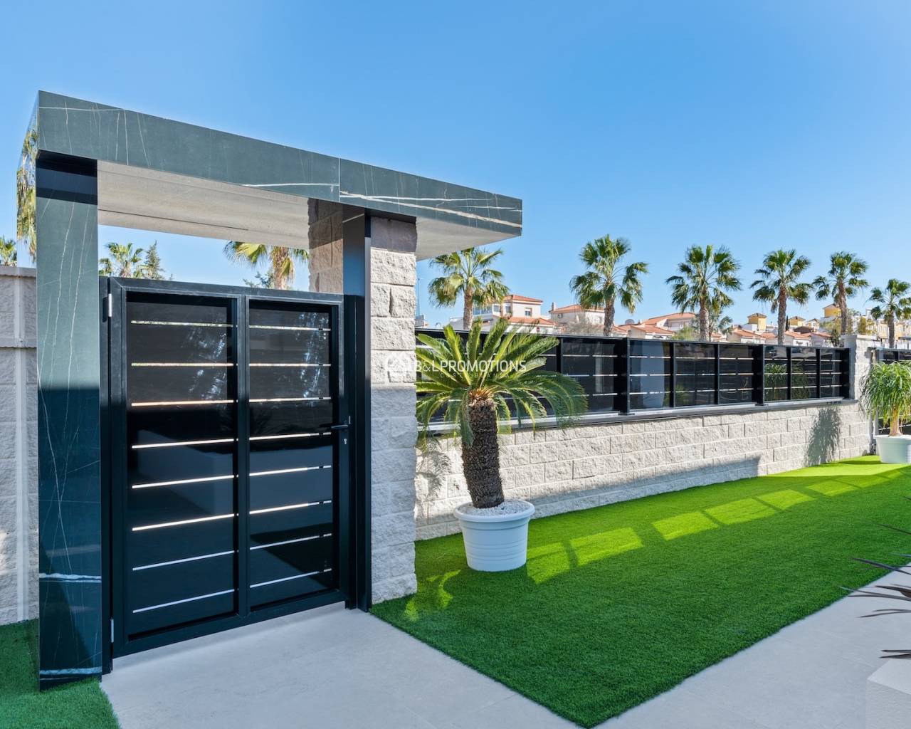 Nueva construcción - Chalet independiente -
Alicante - La Finca Golf