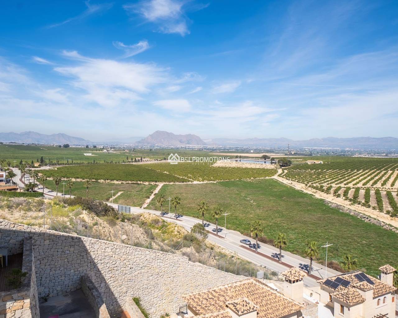 Nueva construcción - Chalet pareado -
Alicante - La Finca Golf