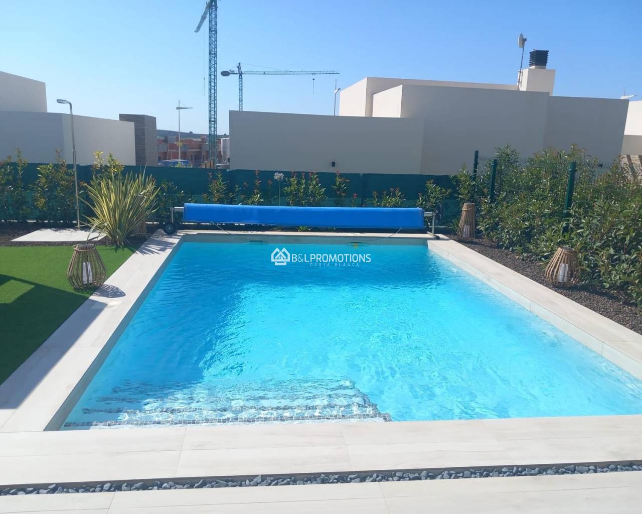 Resale - Semi detached villa -
Alicante - La Finca Golf