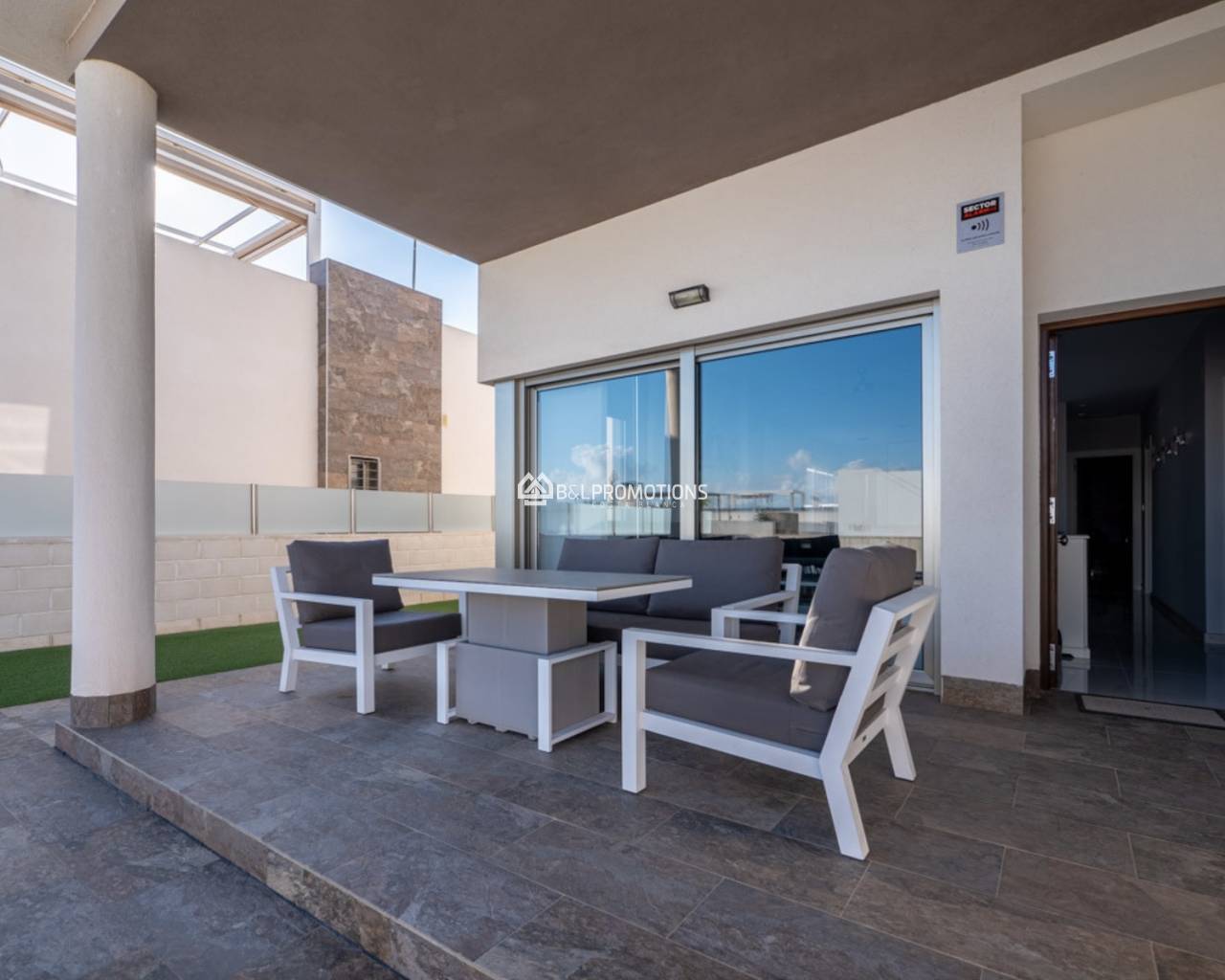 Resale - Villa -
Orihuela Costa - Villamartin