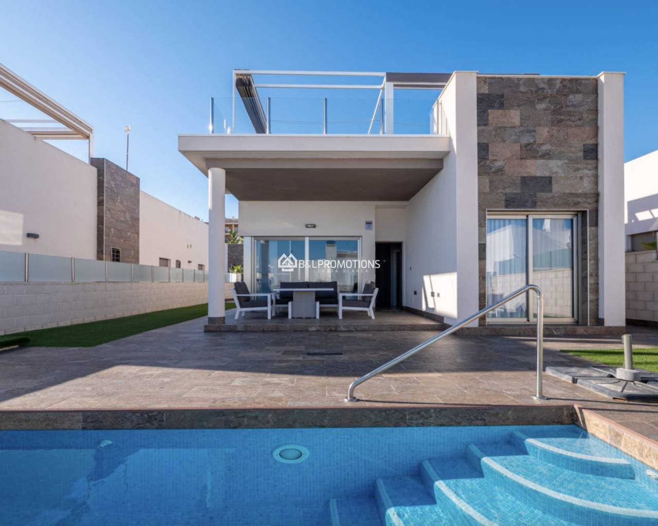 Reventa - Chalet independiente -
Orihuela Costa - Villamartin