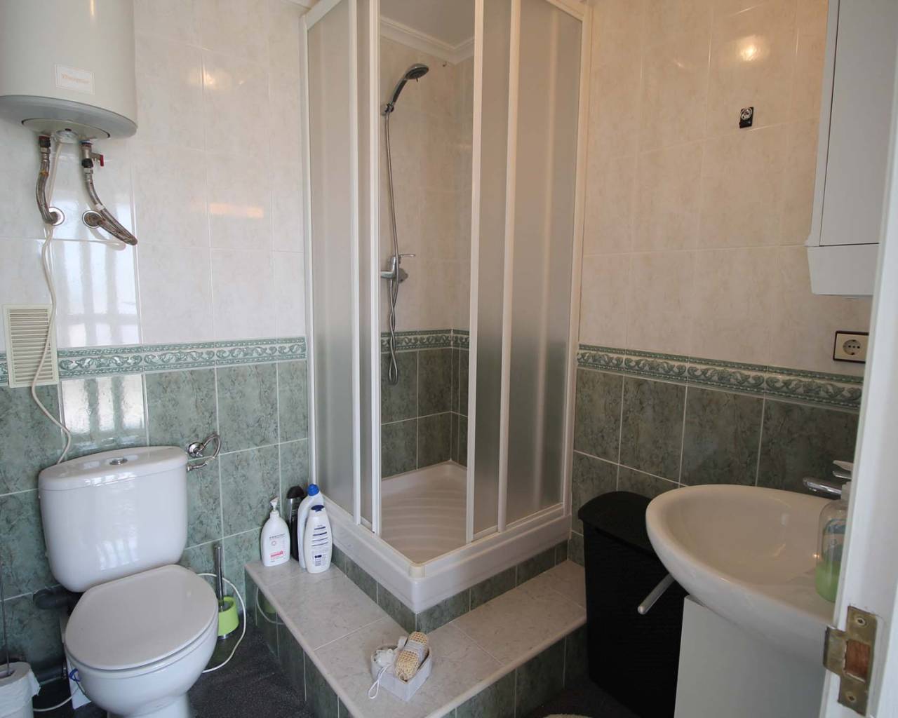 Reventa - Chalet independiente -
San Miguel de Salinas