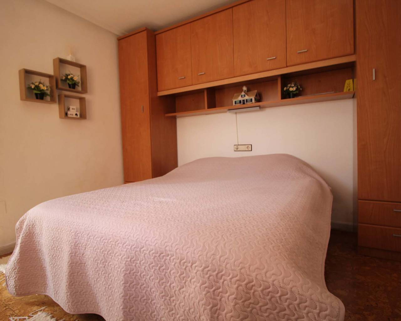 Reventa - Chalet independiente -
San Miguel de Salinas