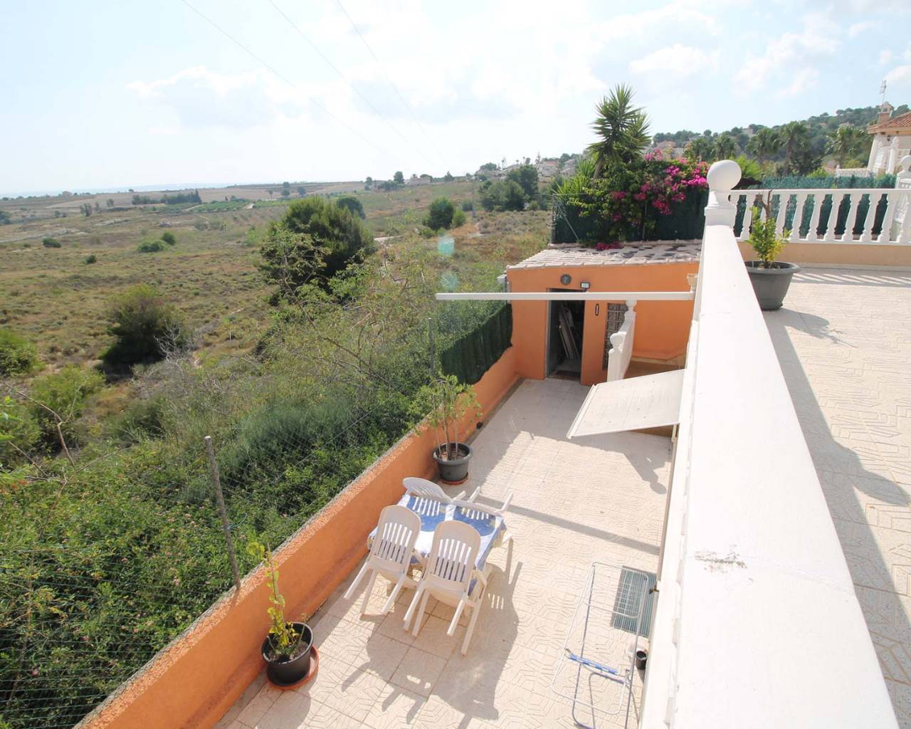 Reventa - Chalet independiente -
San Miguel de Salinas