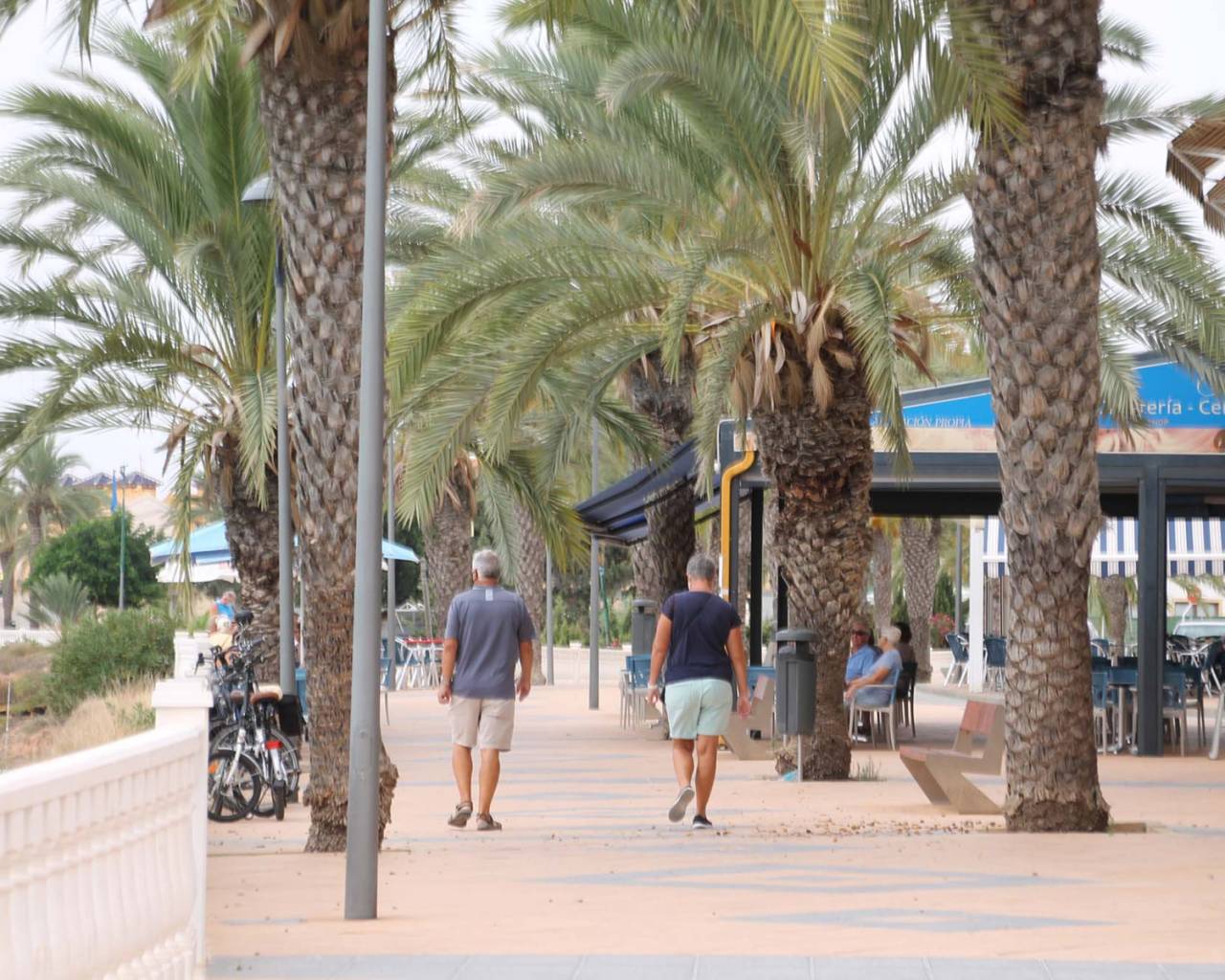 Reventa - Chalet independiente -
San Miguel de Salinas