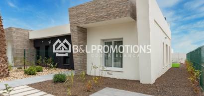 Semi detached villa - New build -
            Alicante - V488