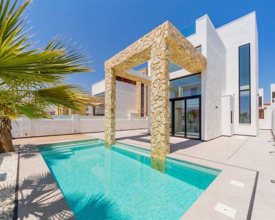 Villa neuve avec piscine à vendre à Torrevieja 