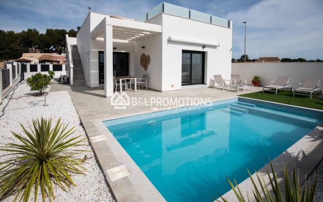 Villa - Nouvelle construction - Pilar de la Horadada -
                Pinar de Campoverde