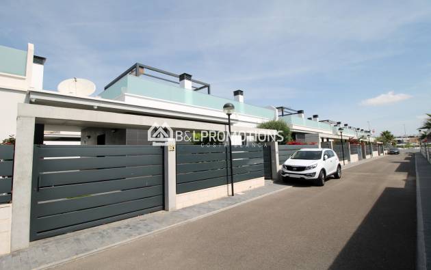 Villa - Resale - Orihuela Costa -
                Cabo Roig
