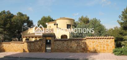 Villa - Revente -
            Orihuela Costa - R517