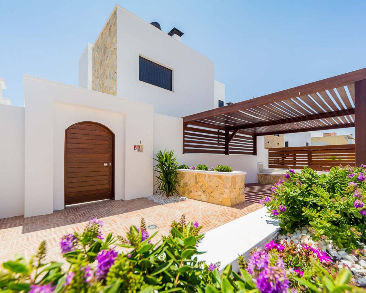 Villa with pool near the beach in Torrevieja