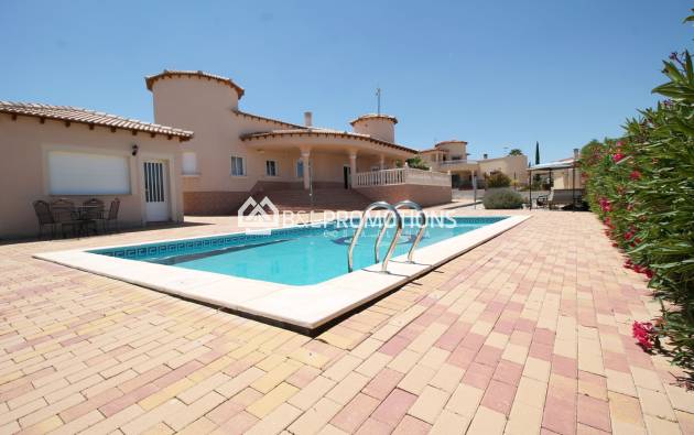 Vrijstaande villa - Herverkoop - Campos del Río -
                Campos del Río