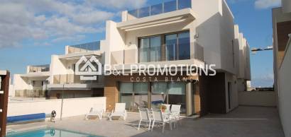 Vrijstaande villa - Herverkoop -
            Orihuela Costa - R230