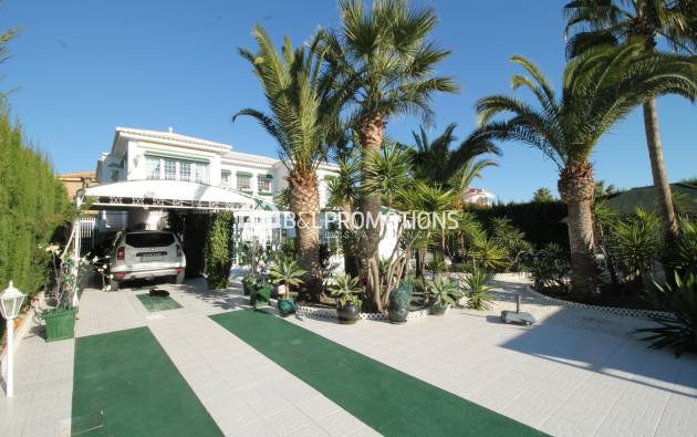 Vrijstaande villa - Herverkoop - Rojales -
                Ciudad Quesada