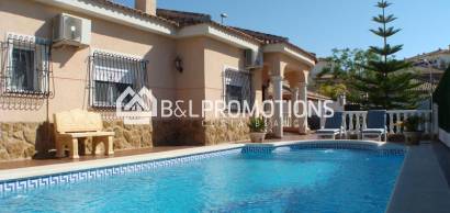 Vrijstaande villa - Vakantieverhuur -
            Murcia - AL76