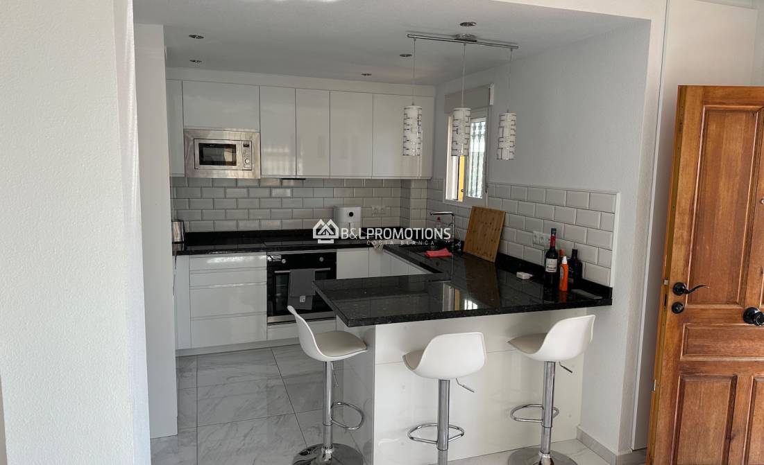 Location long terme - Maison jumeleé / Duplex -
Orihuela Costa - Villamartin