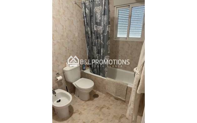 Location long terme - Maison jumeleé / Duplex -
Orihuela Costa - Villamartin