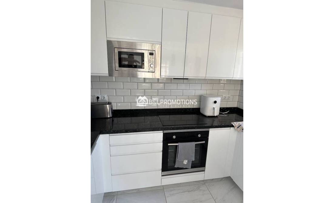 Location long terme - Maison jumeleé / Duplex -
Orihuela Costa - Villamartin