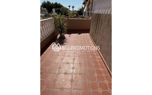 Location long terme - Maison jumeleé / Duplex -
Orihuela Costa - Villamartin