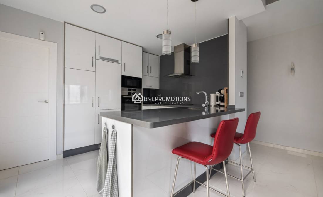 Reventa - Chalet independiente -
Orihuela Costa - Villamartin