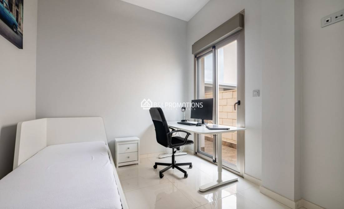 Reventa - Chalet independiente -
Orihuela Costa - Villamartin