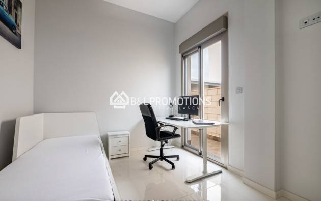 Reventa - Chalet independiente -
Orihuela Costa - Villamartin