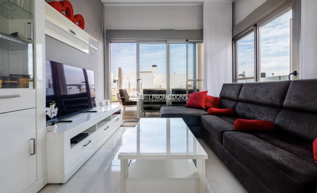 Reventa - Chalet independiente -
Orihuela Costa - Villamartin