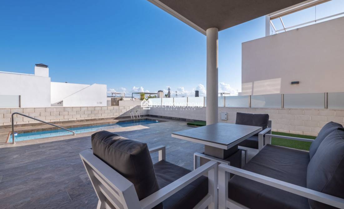 Reventa - Chalet independiente -
Orihuela Costa - Villamartin