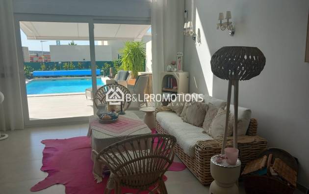 Reventa - Chalet pareado -
Alicante - La Finca Golf