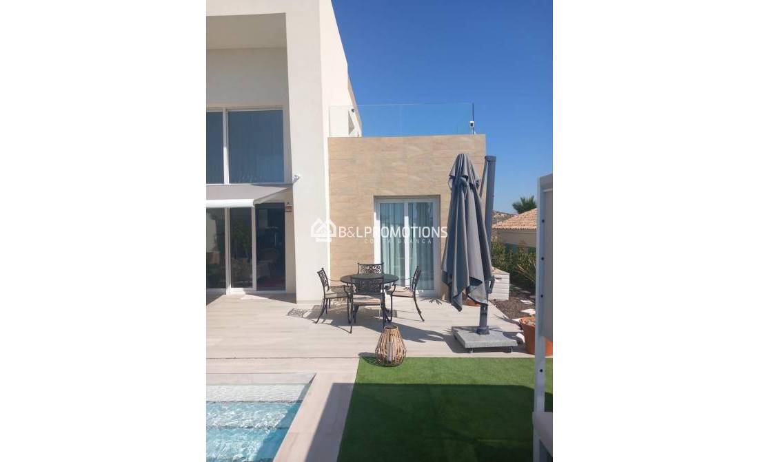 Reventa - Chalet pareado -
Alicante - La Finca Golf