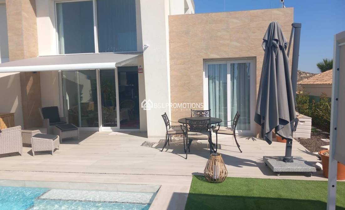 Reventa - Chalet pareado -
Alicante - La Finca Golf