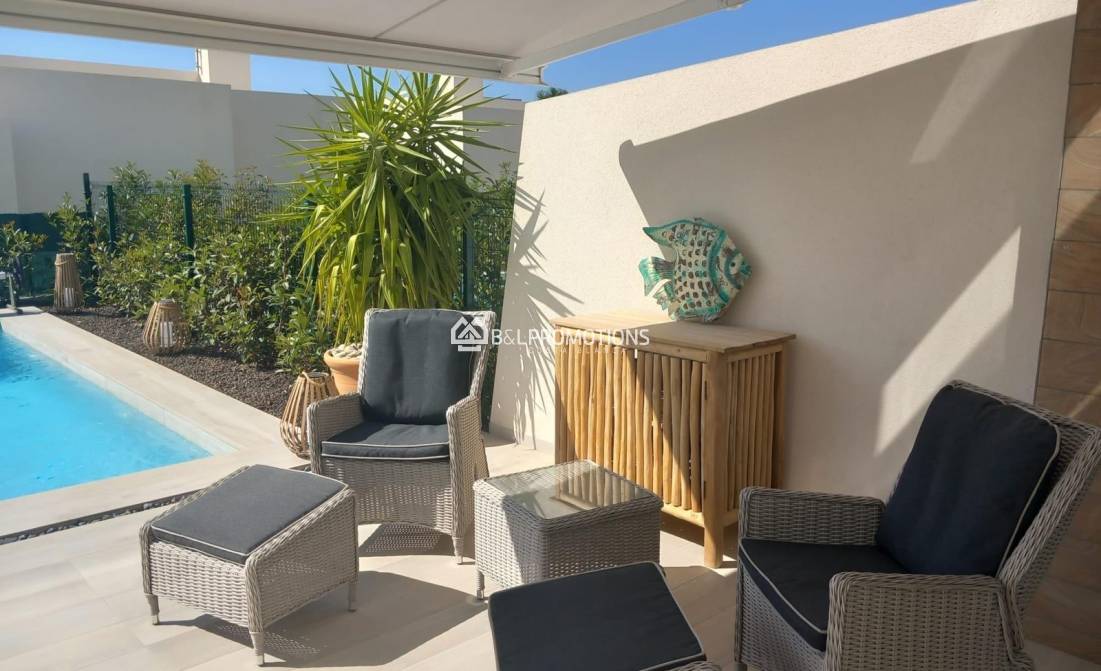 Reventa - Chalet pareado -
Alicante - La Finca Golf