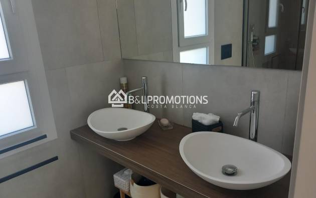 Reventa - Chalet pareado -
Alicante - La Finca Golf