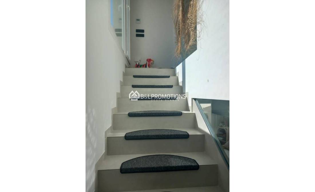 Reventa - Chalet pareado -
Alicante - La Finca Golf