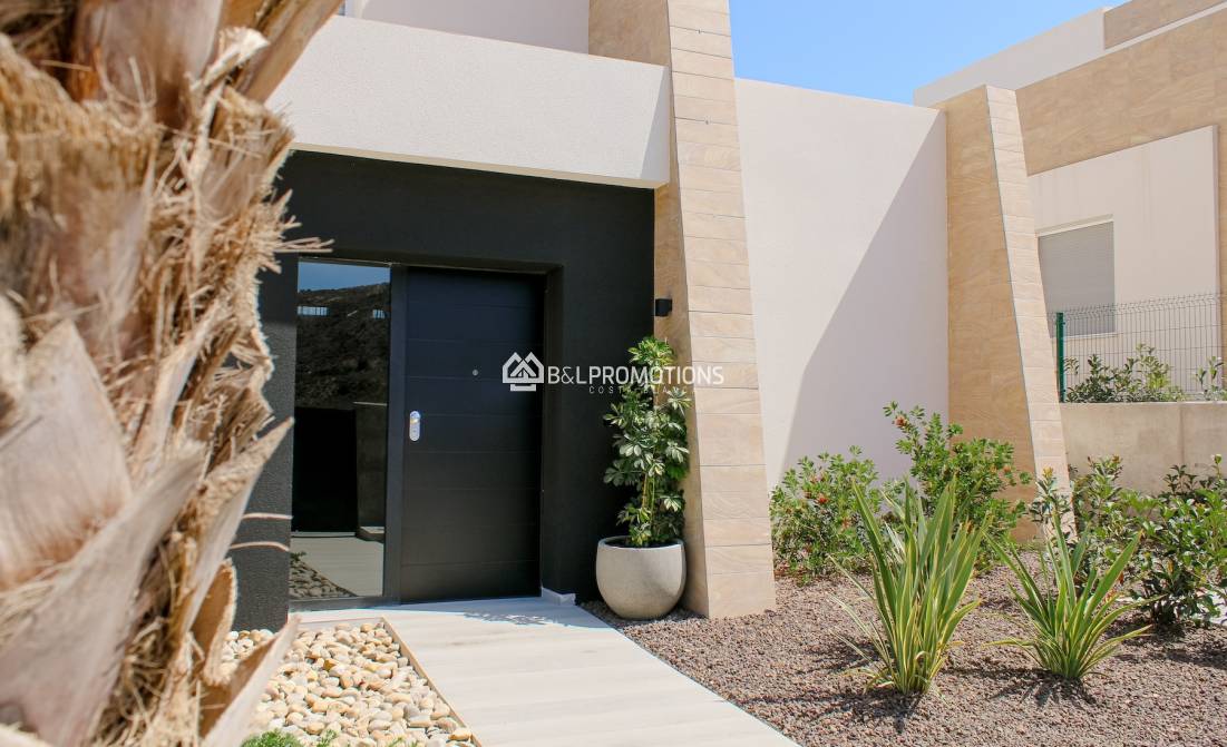 Reventa - Chalet pareado -
Alicante - La Finca Golf