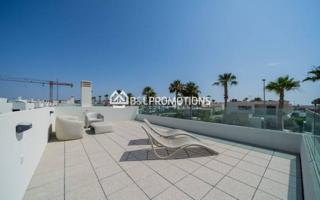 Nueva construcción - Chalet independiente -
Orihuela - Vistabella Golf