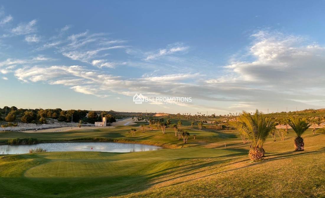 Nueva construcción - Chalet independiente -
Orihuela - Vistabella Golf