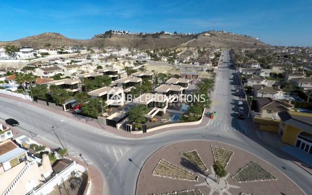 Neubauimmobilien - Villa -
Rojales