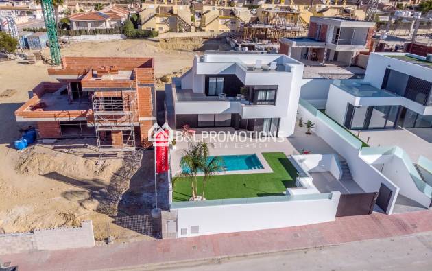 Neubauimmobilien - Villa -
Rojales