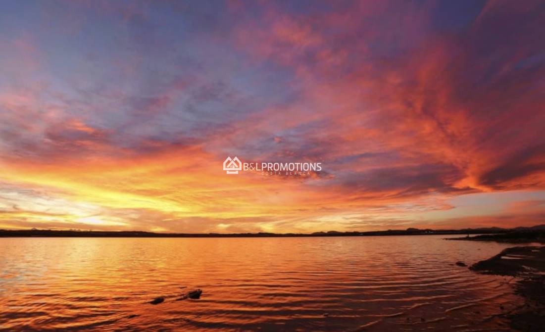 Nueva construcción - Apartamento -
Torrevieja