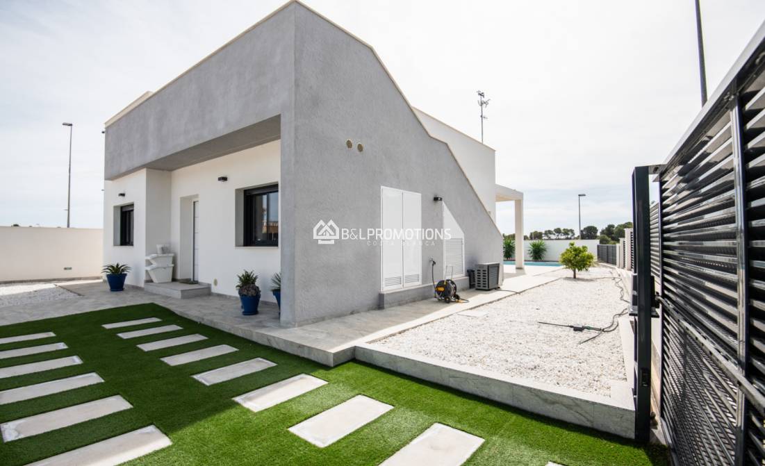 Nueva construcción - Chalet independiente -
Pilar de la Horadada - Pinar de Campoverde