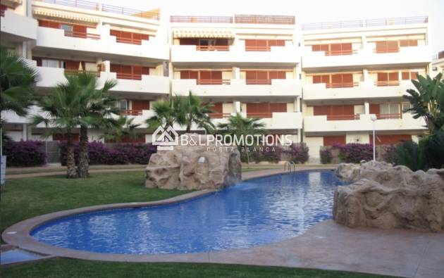 Apartamento en venta cerca del mar en Playa Flamenca, Costa Blanca Sur