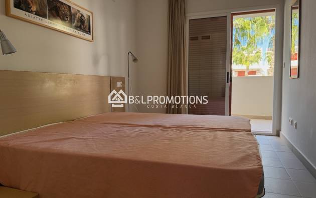 Reventa - Apartamento -
Orihuela Costa - Playa Flamenca