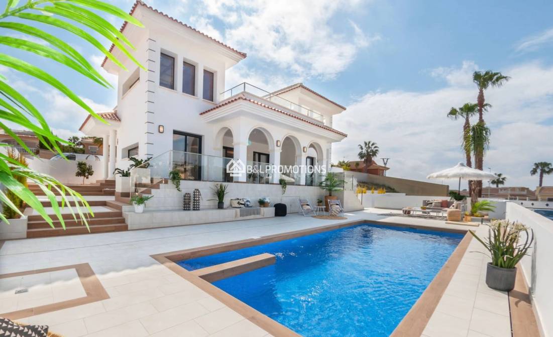 Nueva construcción - Chalet independiente -
Rojales - Ciudad Quesada