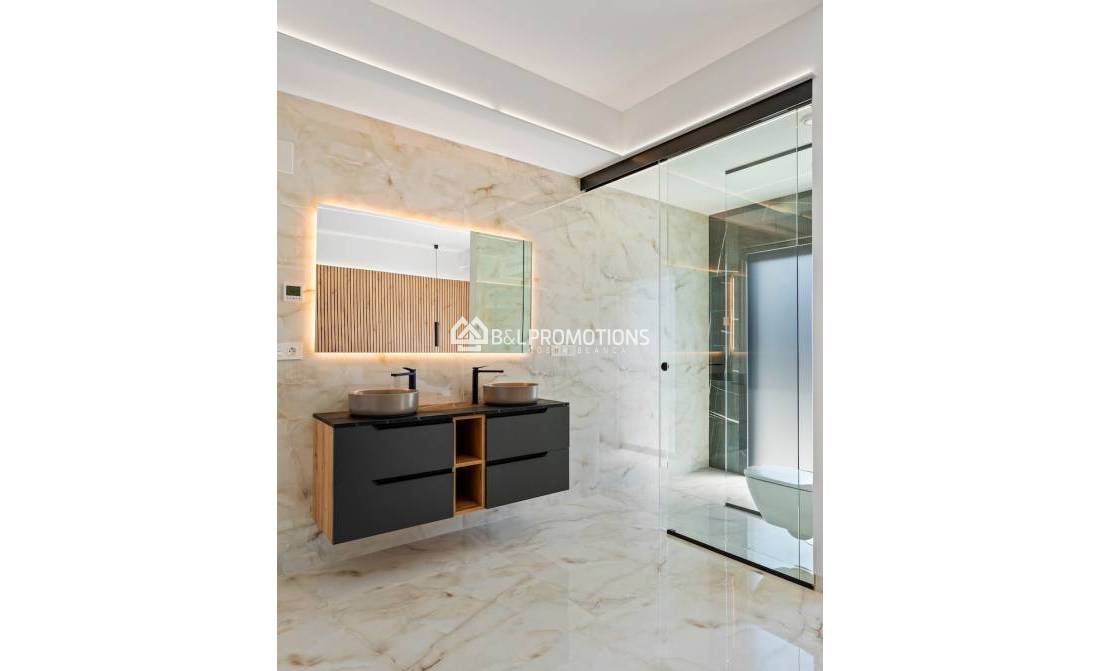 Nueva construcción - Chalet independiente -
Alicante - La Finca Golf