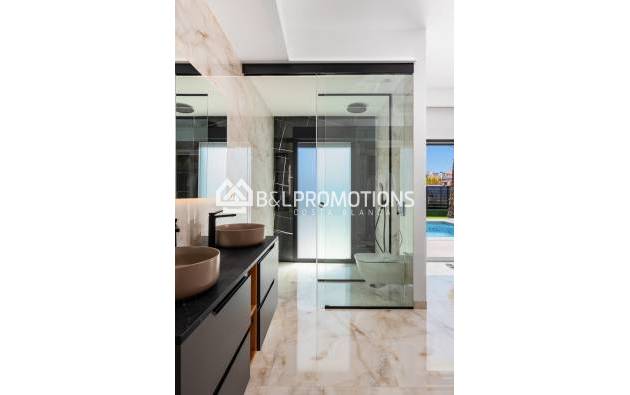 Nueva construcción - Chalet independiente -
Alicante - La Finca Golf