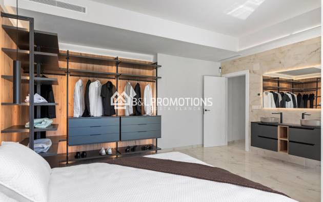 Nueva construcción - Chalet independiente -
Alicante - La Finca Golf