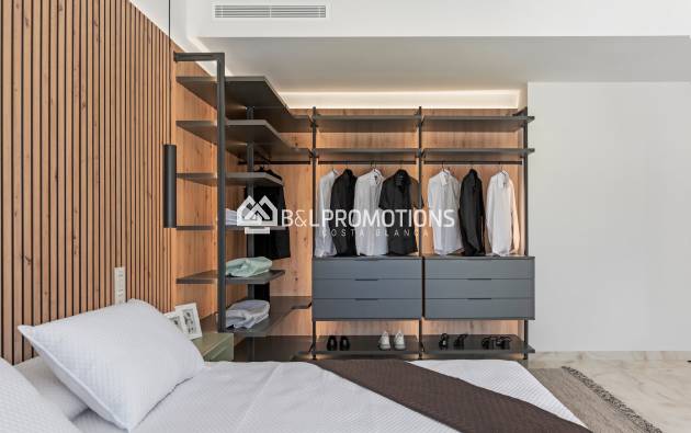 Nueva construcción - Chalet independiente -
Alicante - La Finca Golf