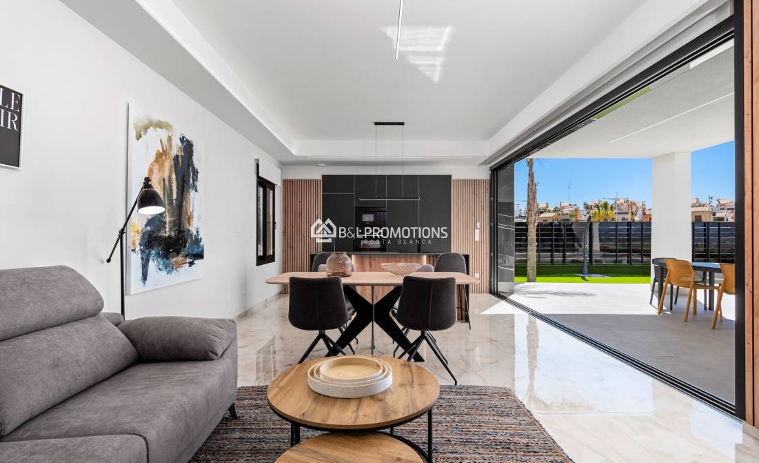 Nueva construcción - Chalet independiente -
Alicante - La Finca Golf