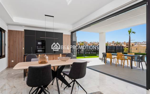 Nueva construcción - Chalet independiente -
Alicante - La Finca Golf